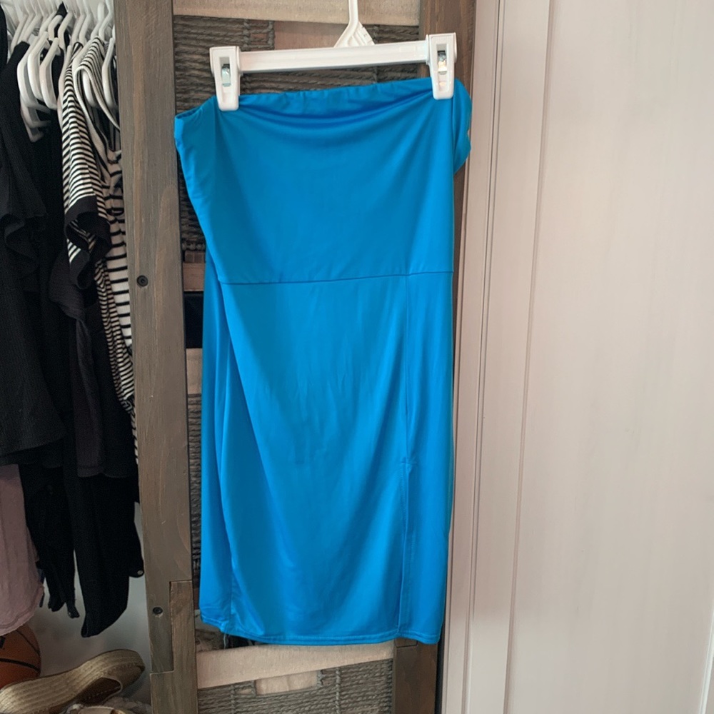 Blue Boohoo Strapless Dress
